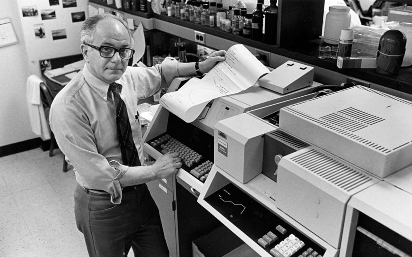1977 Eugene Goldwasser